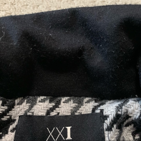 XXI Forever 21 Houndstooth Blazer - Picture 7 of 7